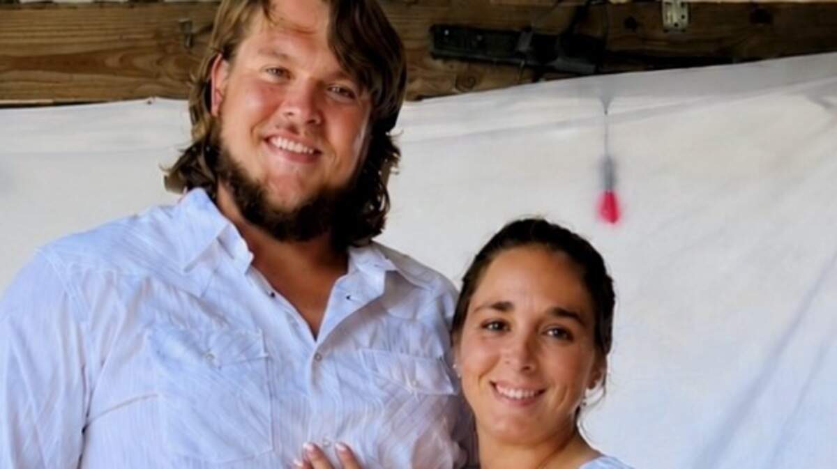 食器 Justin Davis Family confronts coroner after worker dies at Calgon Carbon